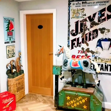 Englefield בית הארחה גואת'לנד