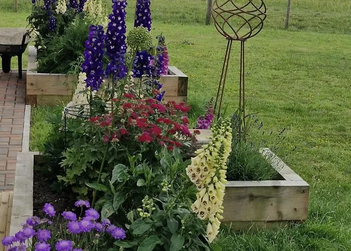 Englefield 3*